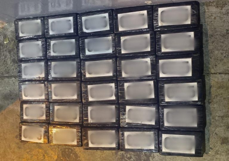 طنجة.. تنسيق أمني بين الشرطة و”الديستي” يفشل تهريب شحنة كوكايين قادمة من أمريكا الجنوبية